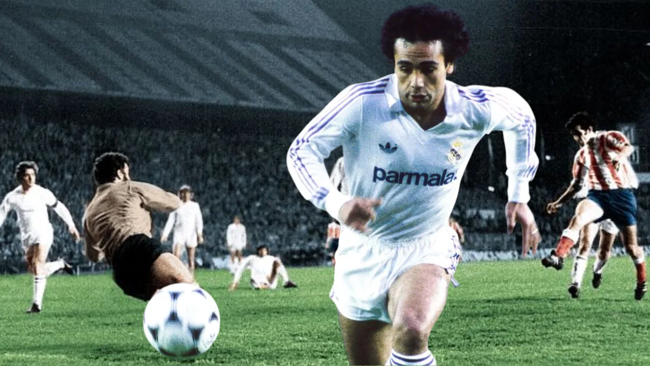 Hugo Sánchez con el Real Madrid en la UEFA Champions League