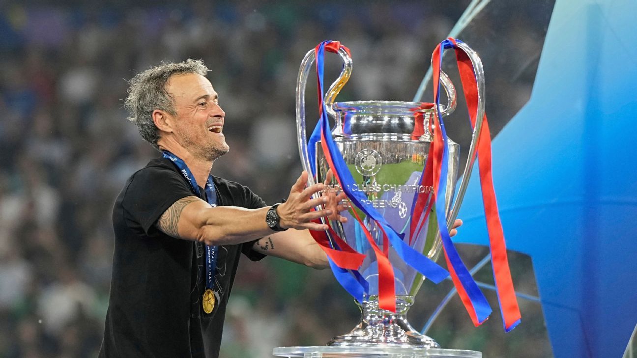 Luis Enrique levanta la Champions League con el PSG